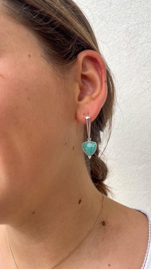 Boucle d'oreille grand crochet en pierres naturelles  | Comores – Image 8