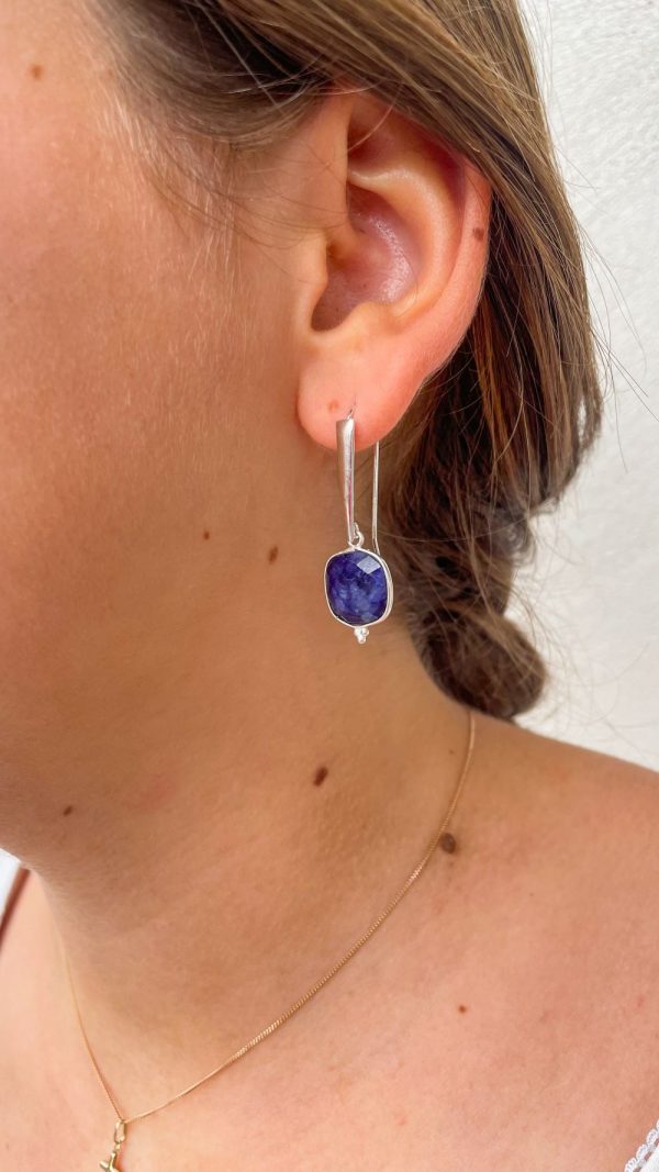 Boucle d'oreille grand crochet en pierres naturelles  | Comores – Image 6