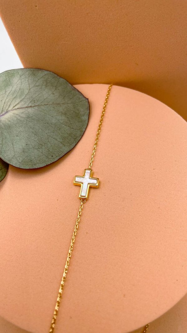 Bracelet Croix nacre blanche et plaqué or | Tous saints – Image 3